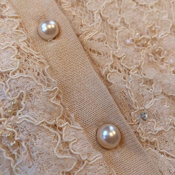 The Limited Cardigan - Size Medium - Cream - Picture 5 of 9